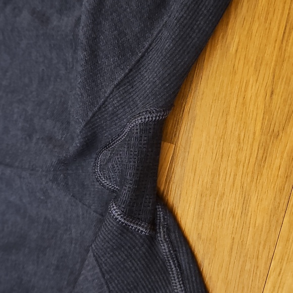 Lululemon Cropped Leggings Size 6 - Picture 6 of 8